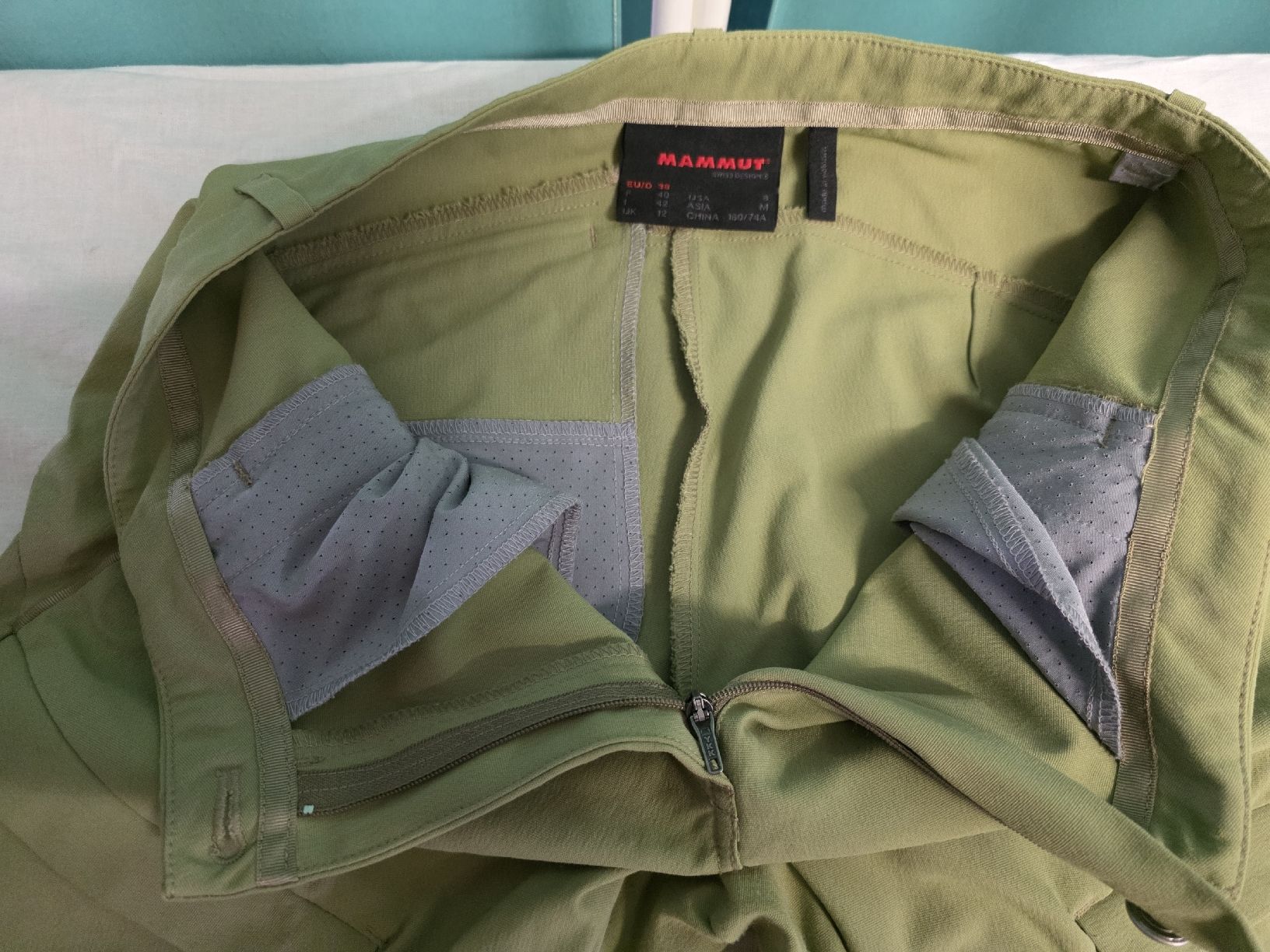 Mammut Pantaloni: Mammut Wanderhose Damen Gr. 38 – Usato da Küssnacht am Rigi venduto da swiss-pc 2