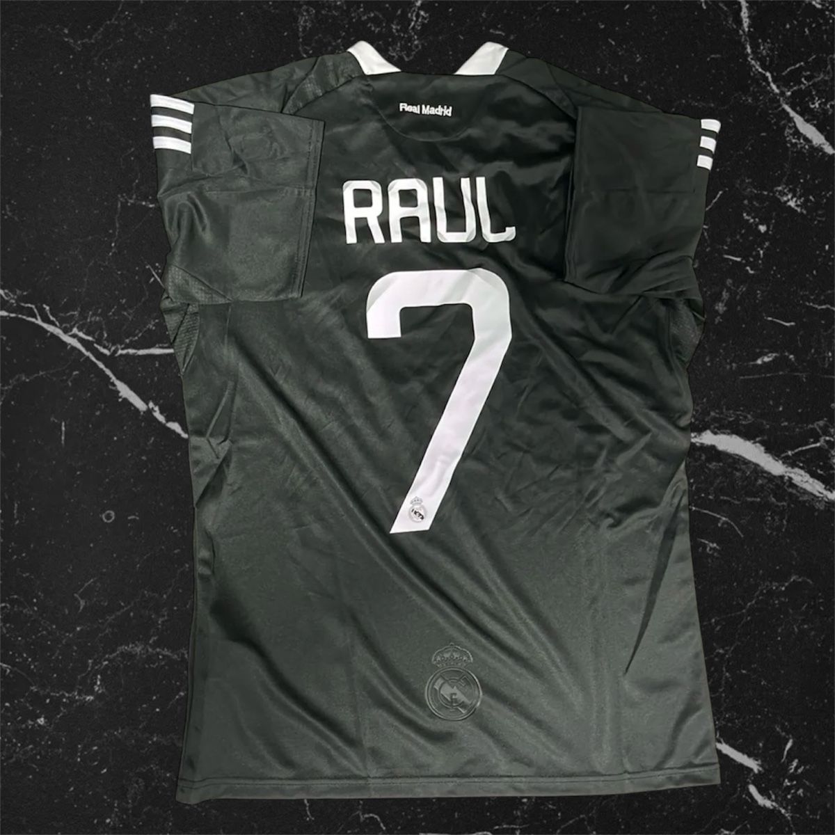 Real Madrid Canottiere & Pantaloni: Real Madrid Trikot Raul Grösse L – Nuovo (secondo la descrizione) da Frenkendorf venduto da a_1999 1