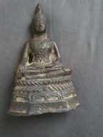 Laotian Buddha aus Bronze mit Patine