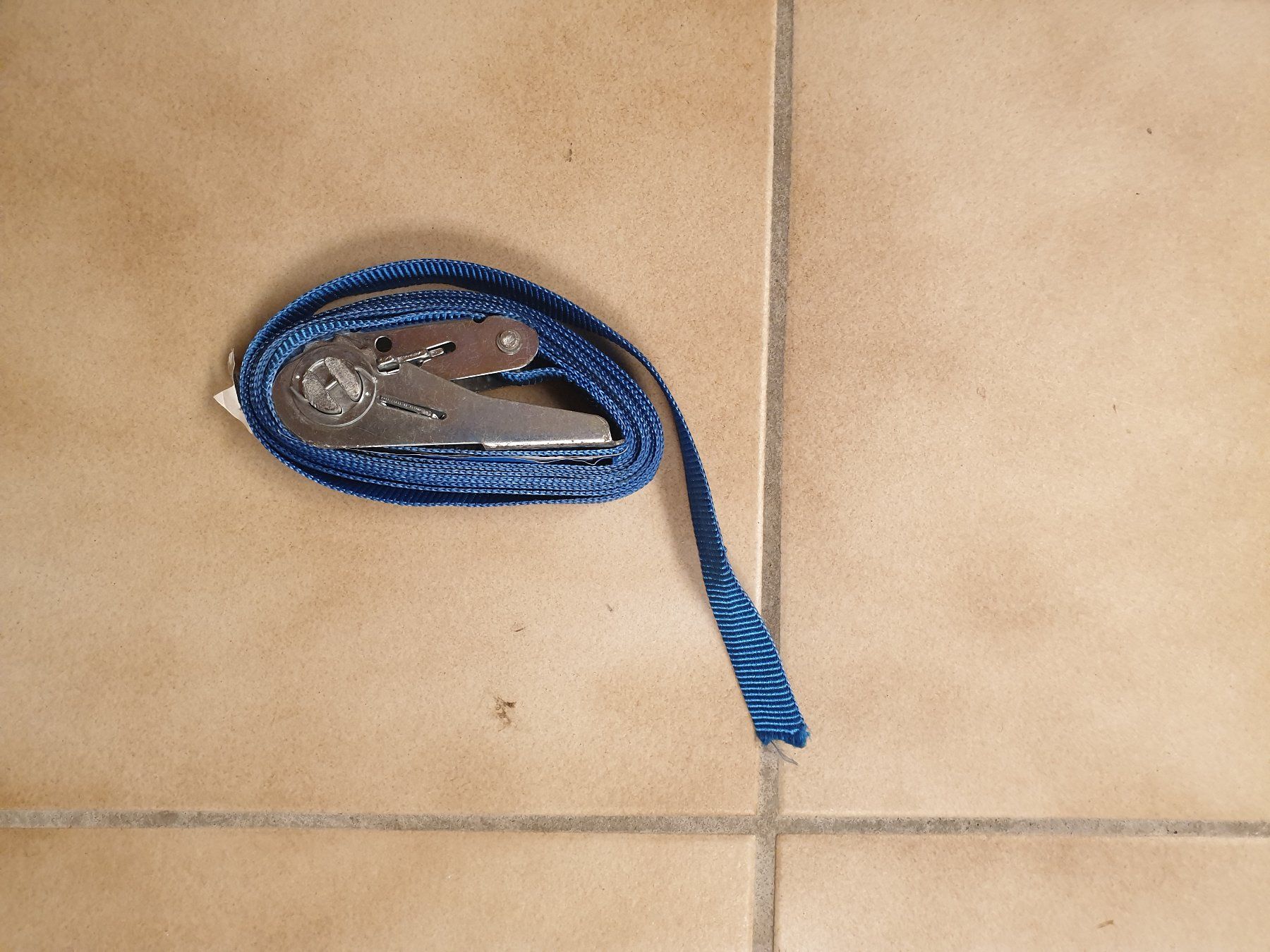 Tutti gli attrezzi: Spannset blau – Usato da Thun venduto da Nskater