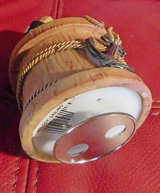 Spieldosen: Spieldose, Seemann, D 9 cm, H 15 cm – Gebraucht aus Villnachern von Niggo0 2