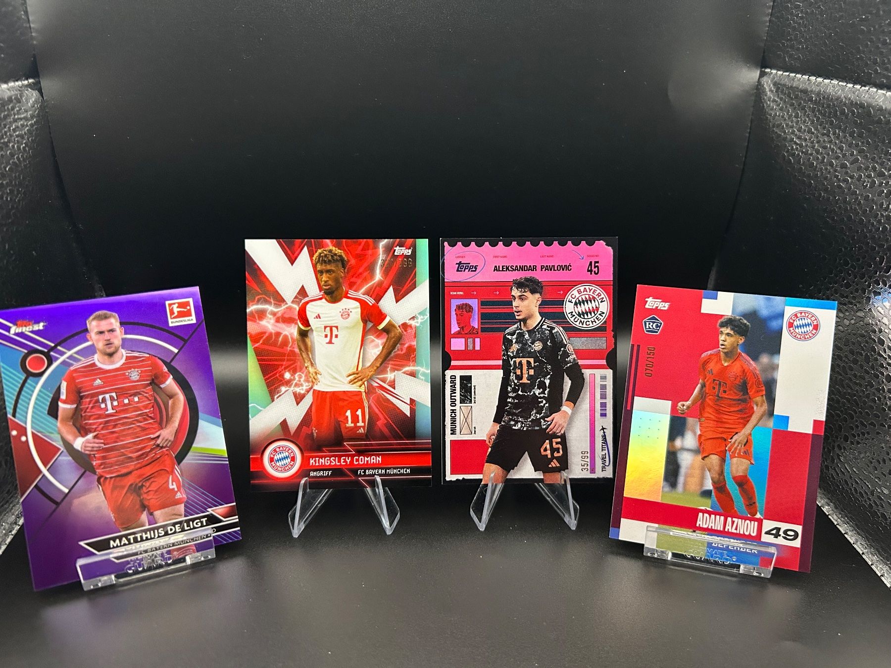 Topps Carte collezionabili: TOPPS Bayern München NUMBERED Bundle - Coman, Pavlovic & co – Nuovo (secondo la descrizione) da Zürich venduto da sfr_77p9