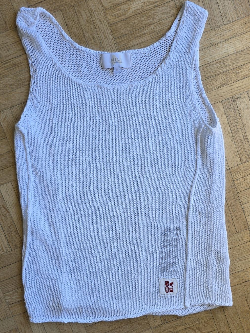 Nile Tops: Débardeur Nile Taille M Blanc – D'occasion à Yverdon-les-Bains par van_dq65 2