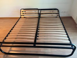 Doppelbett-Gestell mit Lattenrost