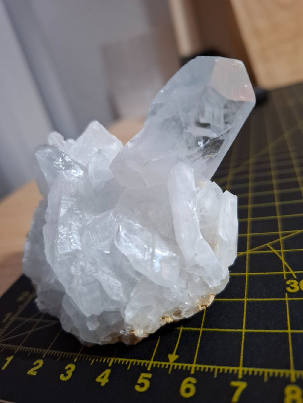 Minerali & Pietre curative: Ein Mineral – Usato da Zwieselberg venduto da Halifaxmendusli 2