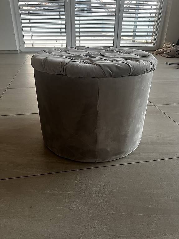 Sgabelli: Hocker mit Stauraum – Usato da Zwingen venduto da KatjaM