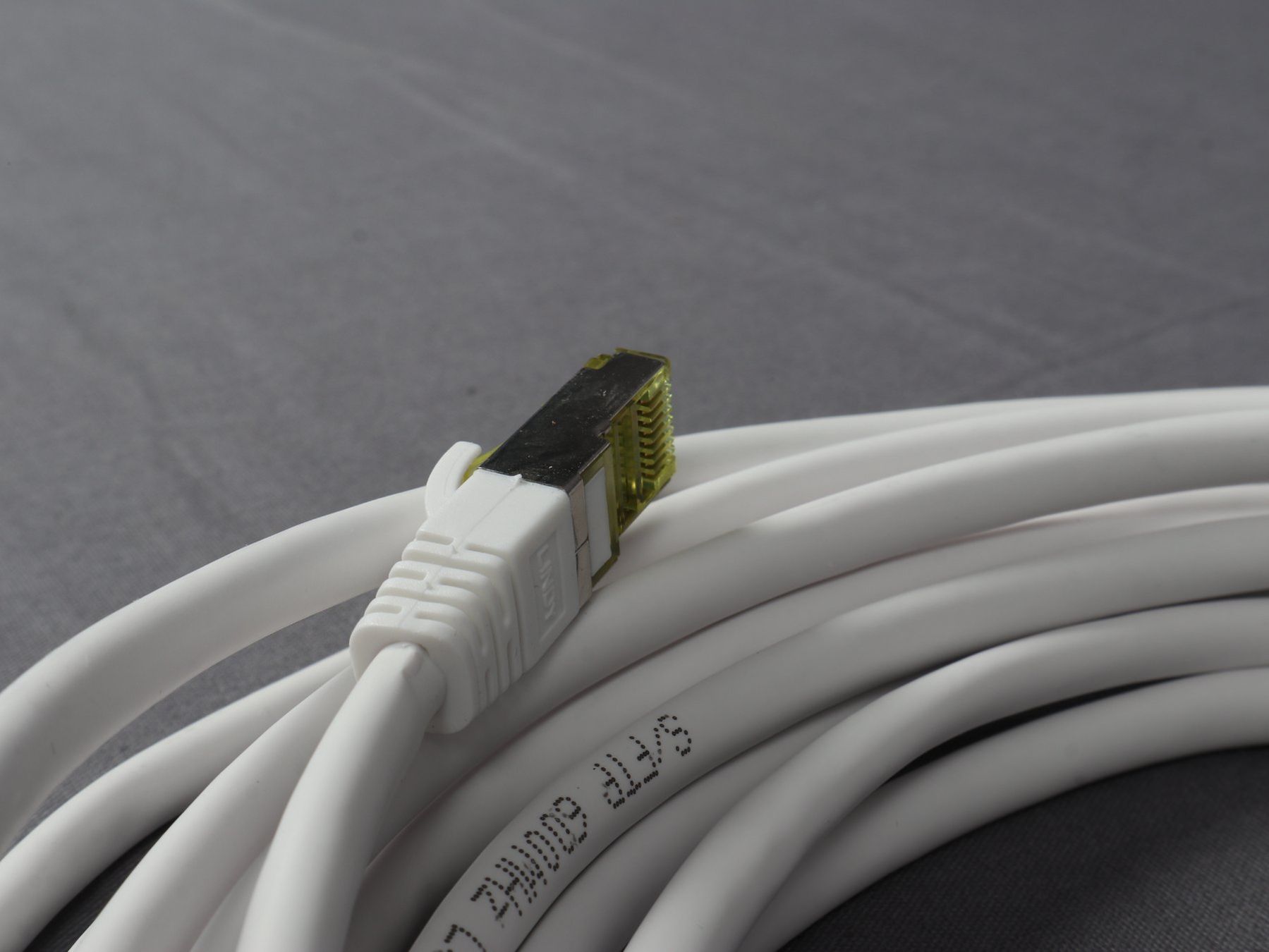 Kabel: LINDY Cable 7.5m CAT.6A PLUG CAT.7 RAW – Neu (gemäss Beschreibung) aus Steinen von Restwert_Steinen 5