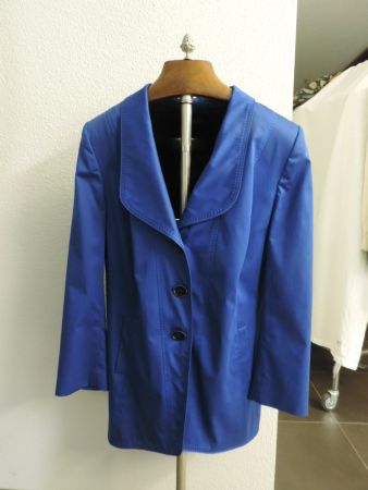 Wunderbare, elegante Jacke in Königsblau