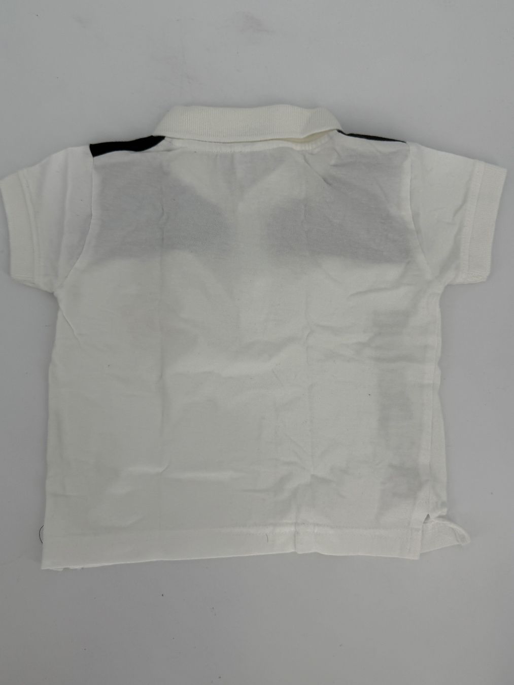 Hemden, T-Shirts & Polos: Real Madrid Polo Shirt Gr. 86/92 – Gebraucht aus Auenstein von moin. 1