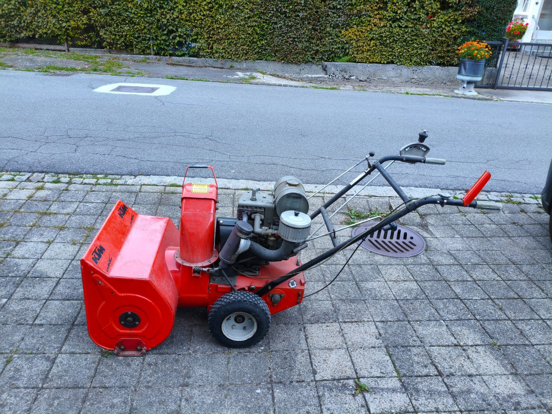 Alle Maschinen: Schneefräse gebraucht – Gebraucht aus Ballwil von Web4fun