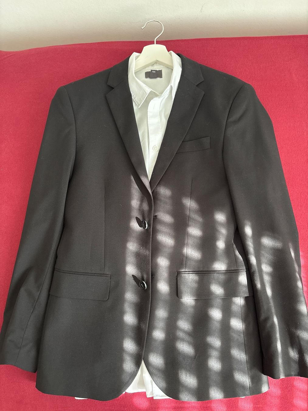 H&M Anzüge: H&M Anzug Gr. 44 / S – Gebraucht aus Herisau von sen_8w8b 8