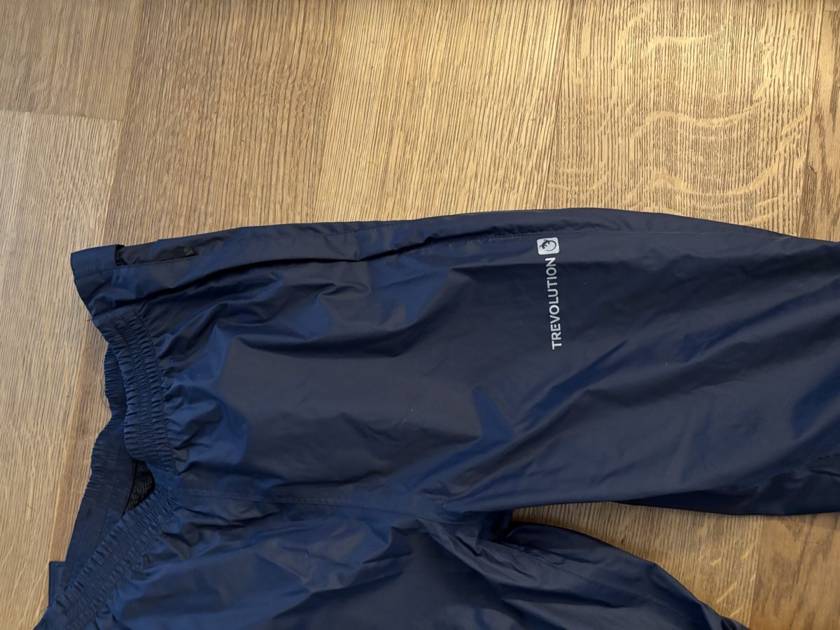 Trevolution Pantaloni: Trevolution Regenhose  – Usato da Würenlos venduto da Ashley24 5