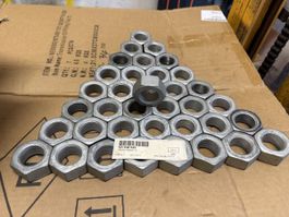 Sechskantmuttern M30x1.5 Stahl verzinkt 36 Stück neu