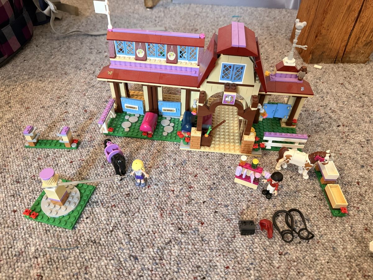 Lego Giocattoli: Lego Friends Reiterhof – Nuovo (secondo la descrizione) da Neuheim venduto da fab_7m2f