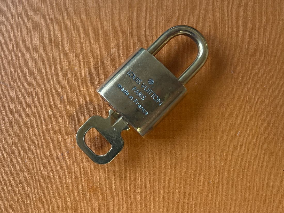 Lucchetti: Louis Vuitton Schloss - Nr. 652 – Usato da Hittnau venduto da LuxAndMore 2