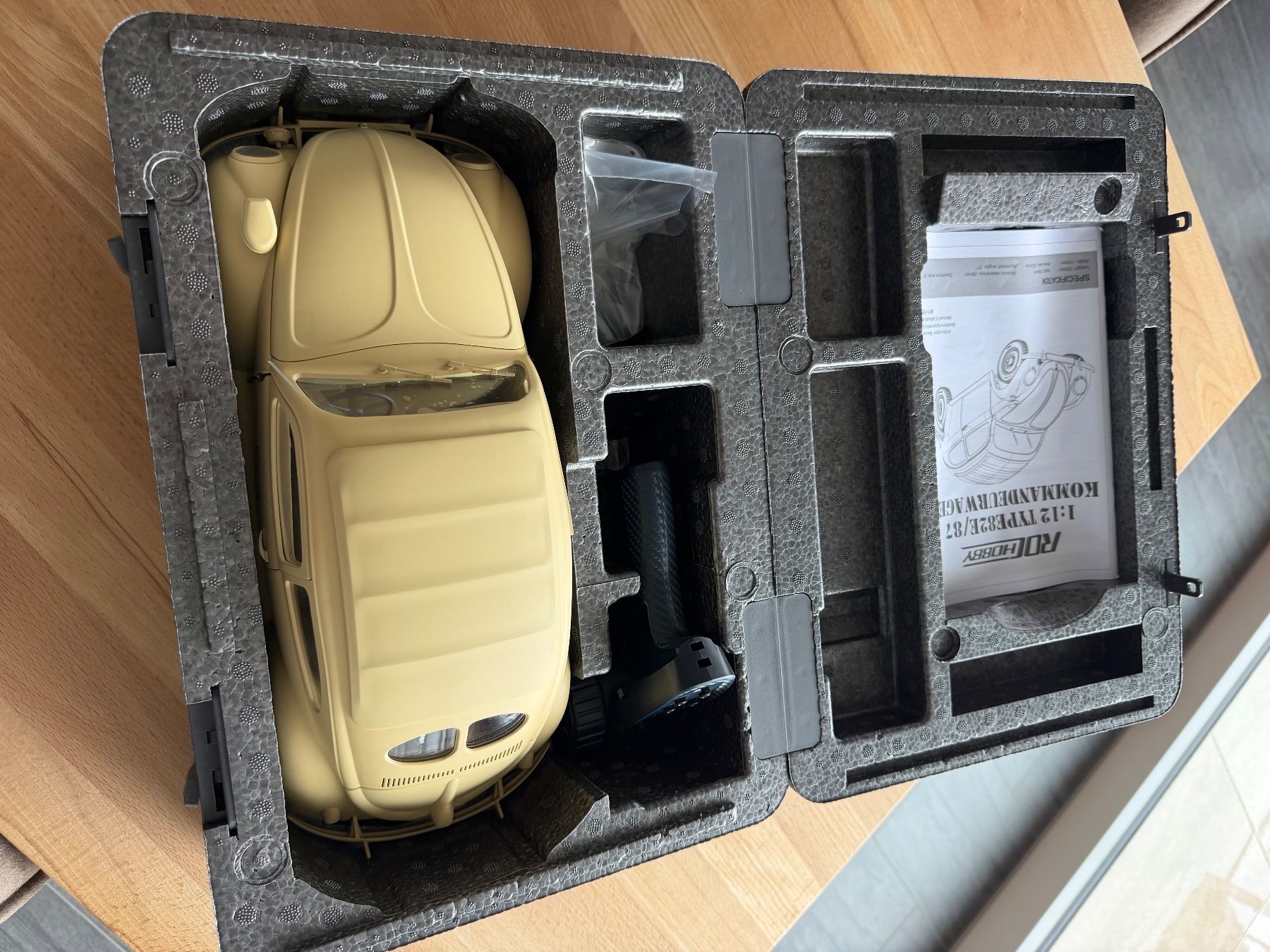 Modellismo RC: VW Kommandeurwagen TYPE 82E – Usato da Ueberstorf venduto da zuma68 6