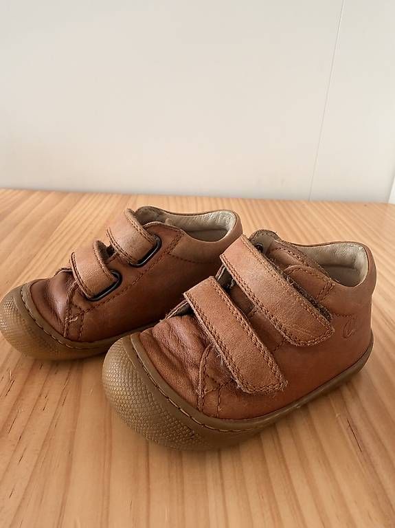 Scarpe per ragazzi: Naturino Gr. 21 – Usato da Basel venduto da nic_g5xv