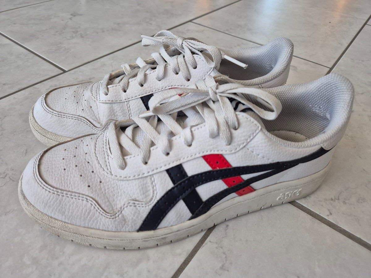 Asics Schuhe für Jungen: Asics Kinder Sneaker Japan, Grösse 40 – Gebraucht aus Thun von Sheepli