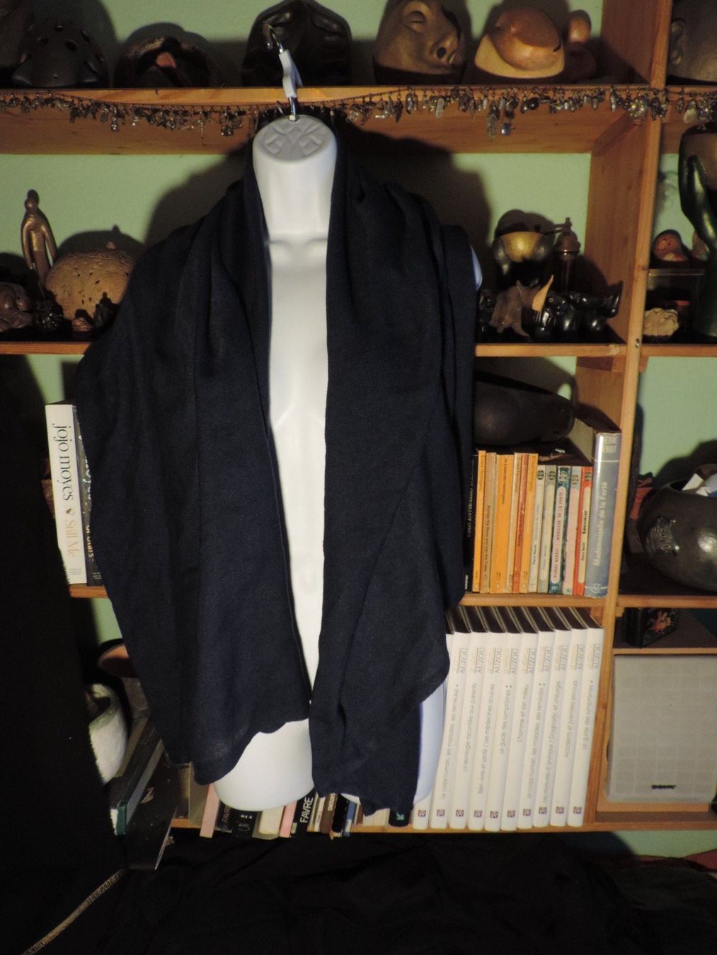 Foulard & Sciarpe: pashmina large bleu marine – Usato da Genève venduto da Axelle333 1