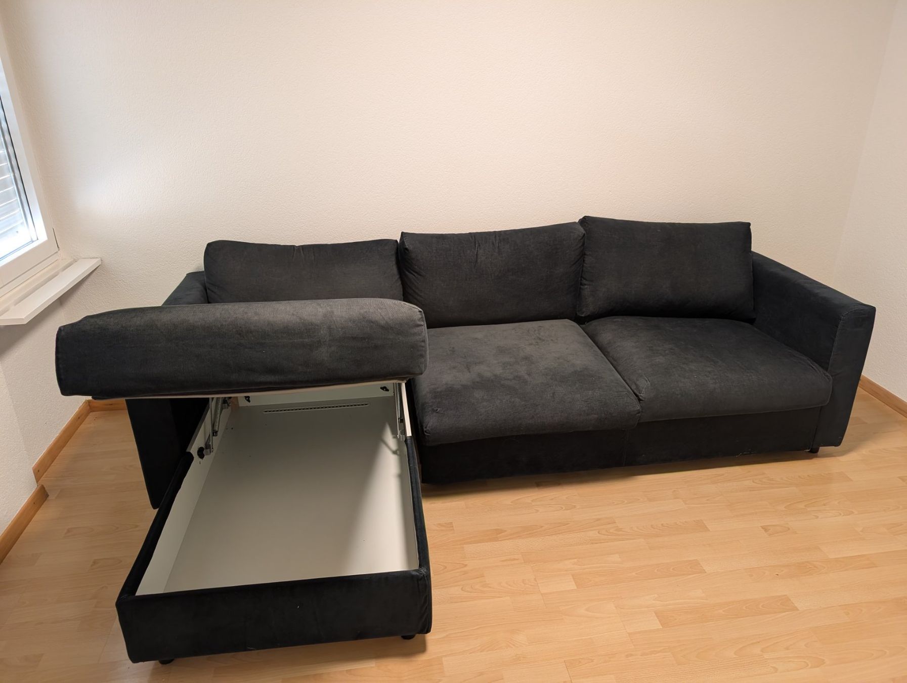 Ikea Divani: IKEA VIMLE Ecksofa mit Bettfunktion dunkelgrau guter Zustand – Usato da Tann venduto da gma_rh5f