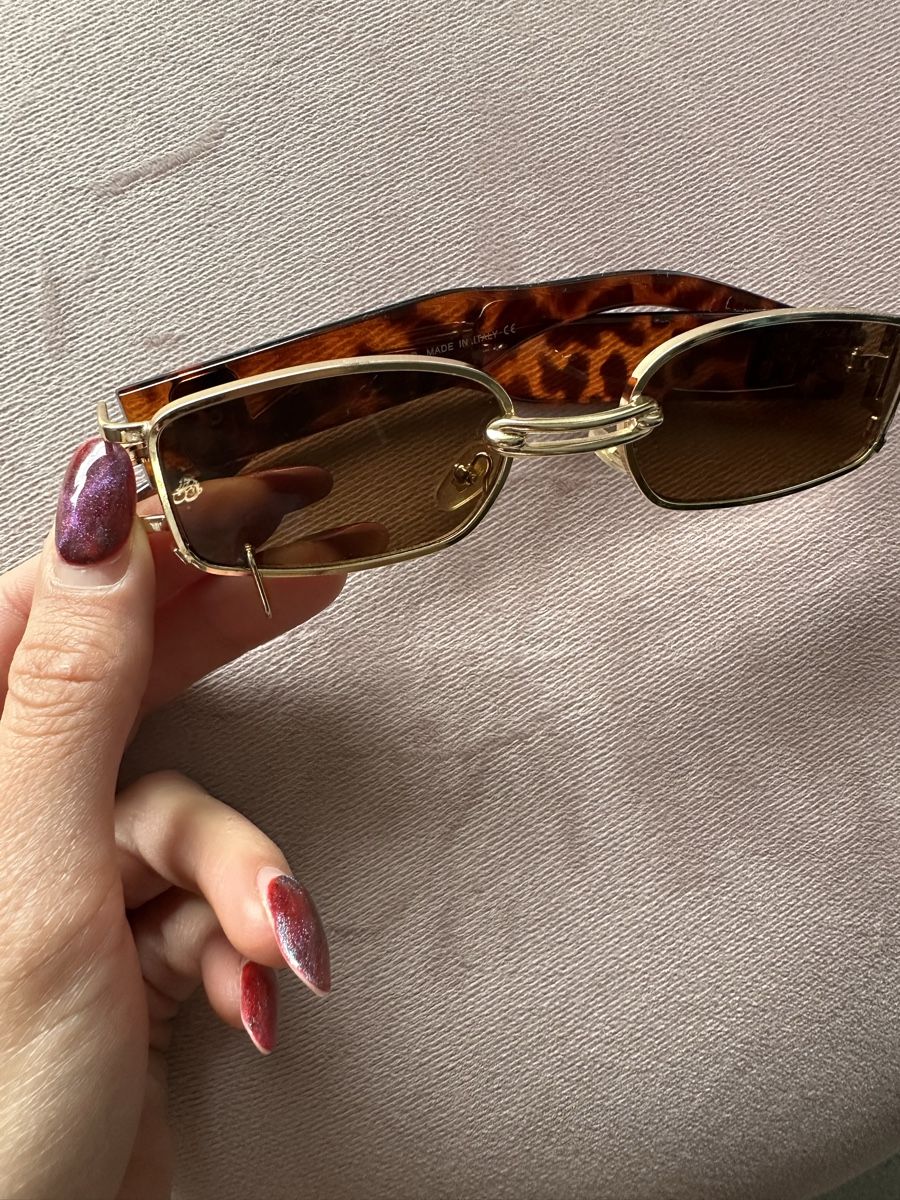 Occhiali & Lenti: Sonnenbrille mit piercing – Nuovo (secondo la descrizione) da Burgdorf venduto da mah_6q9l
