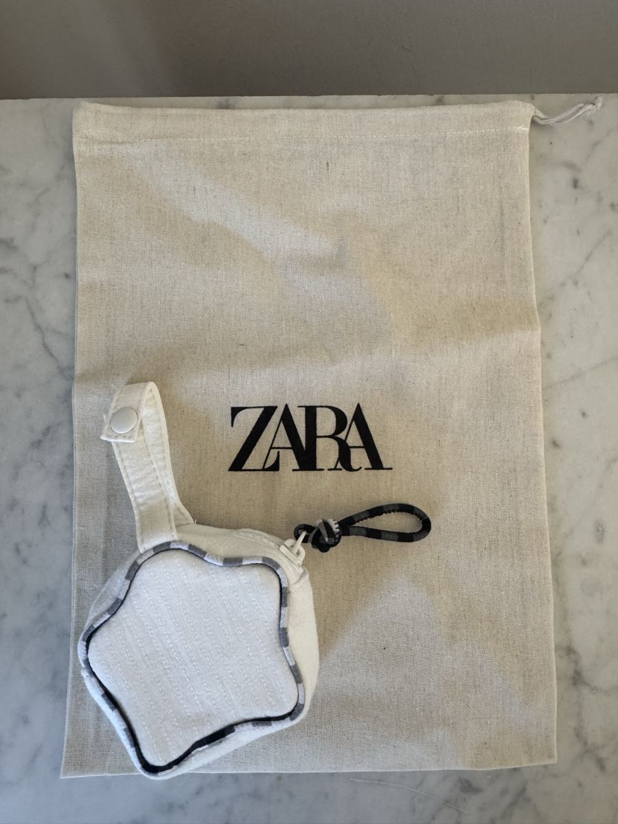 Zara Borse & Zaini: Zara Star Dummy Holder - New Without Tags. – Nuovo (secondo la descrizione) da Zürich venduto da ber_78xz