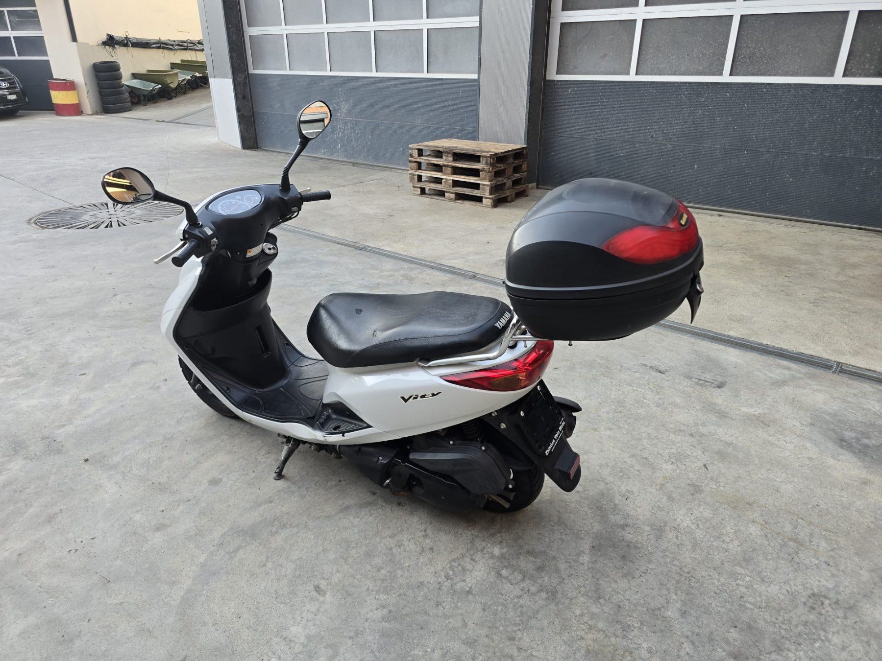 Yamaha Scooter: Roller Yamaha 125ccm – Usato da Detligen venduto da habr 4