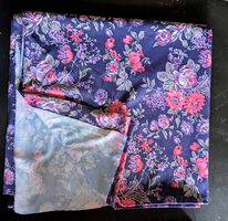 Stoff mit Blumenmuster dunkelblau pink lila neu