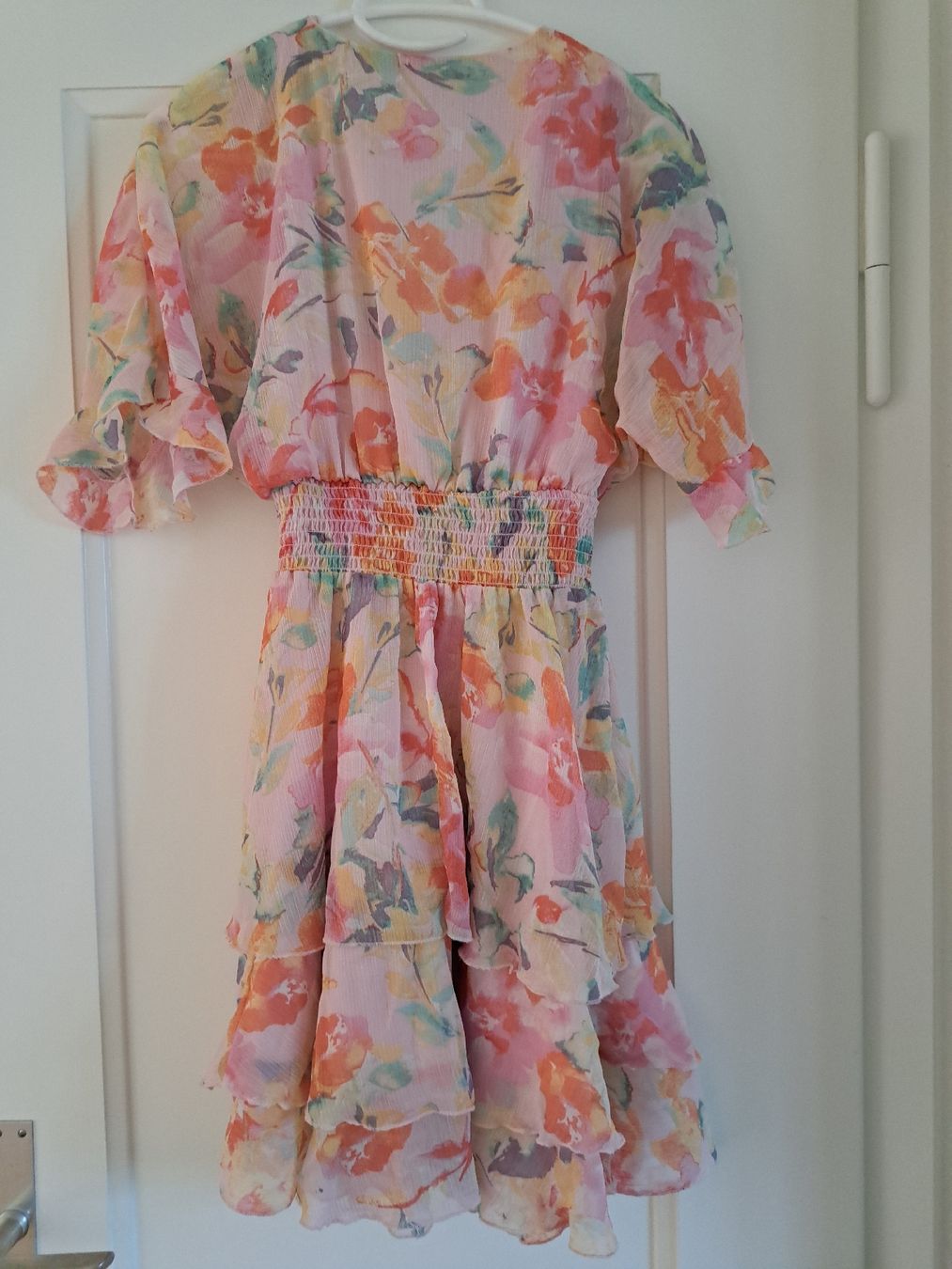 Robes: Kleid mit Blumenmuster Grösse S/M  – D'occasion à Uzwil par eri_lz5x 1