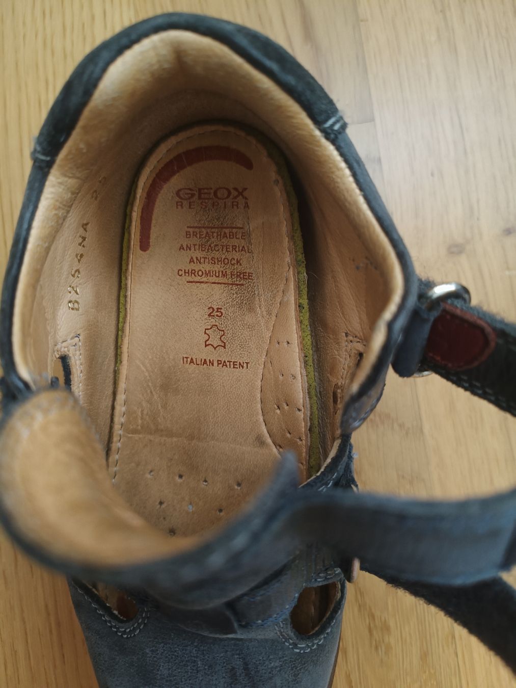 Geox Scarpe per ragazzi: Geox Kids' Sandals, Size 25 – Usato da Lausanne venduto da ani_vl2w 2