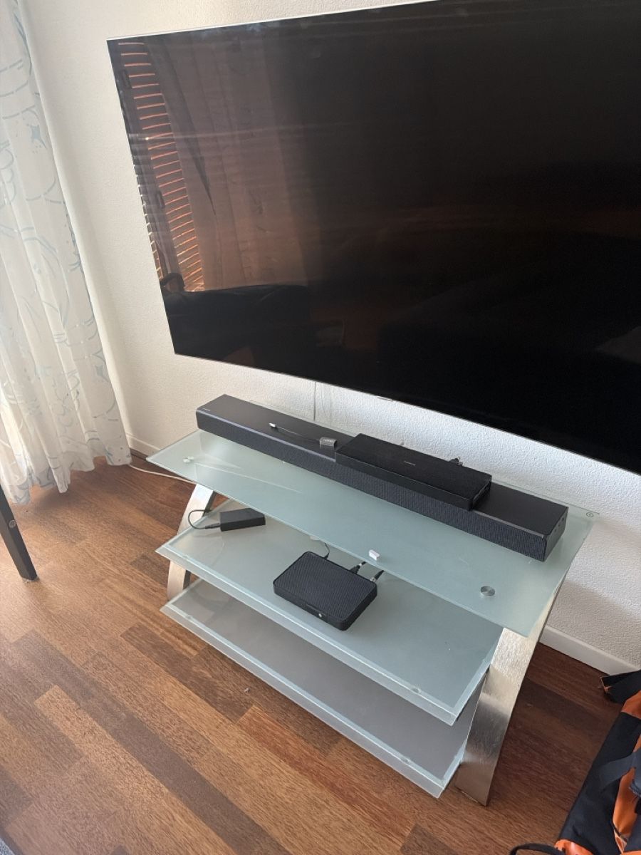 Mobili TV: Glas TV Möbel Metallgestell – Usato da Brütten venduto da Wally80 2