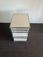Meuble d'appoint USM Haller en bon état 40 x 65 x 50 cm