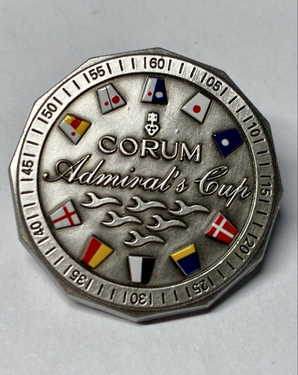 Placchette & Badge: CORUM pin’s BaselWord 2004 – Nuovo e nell'imballaggio originale da Montagny-la-Ville venduto da SecondA6Heuer