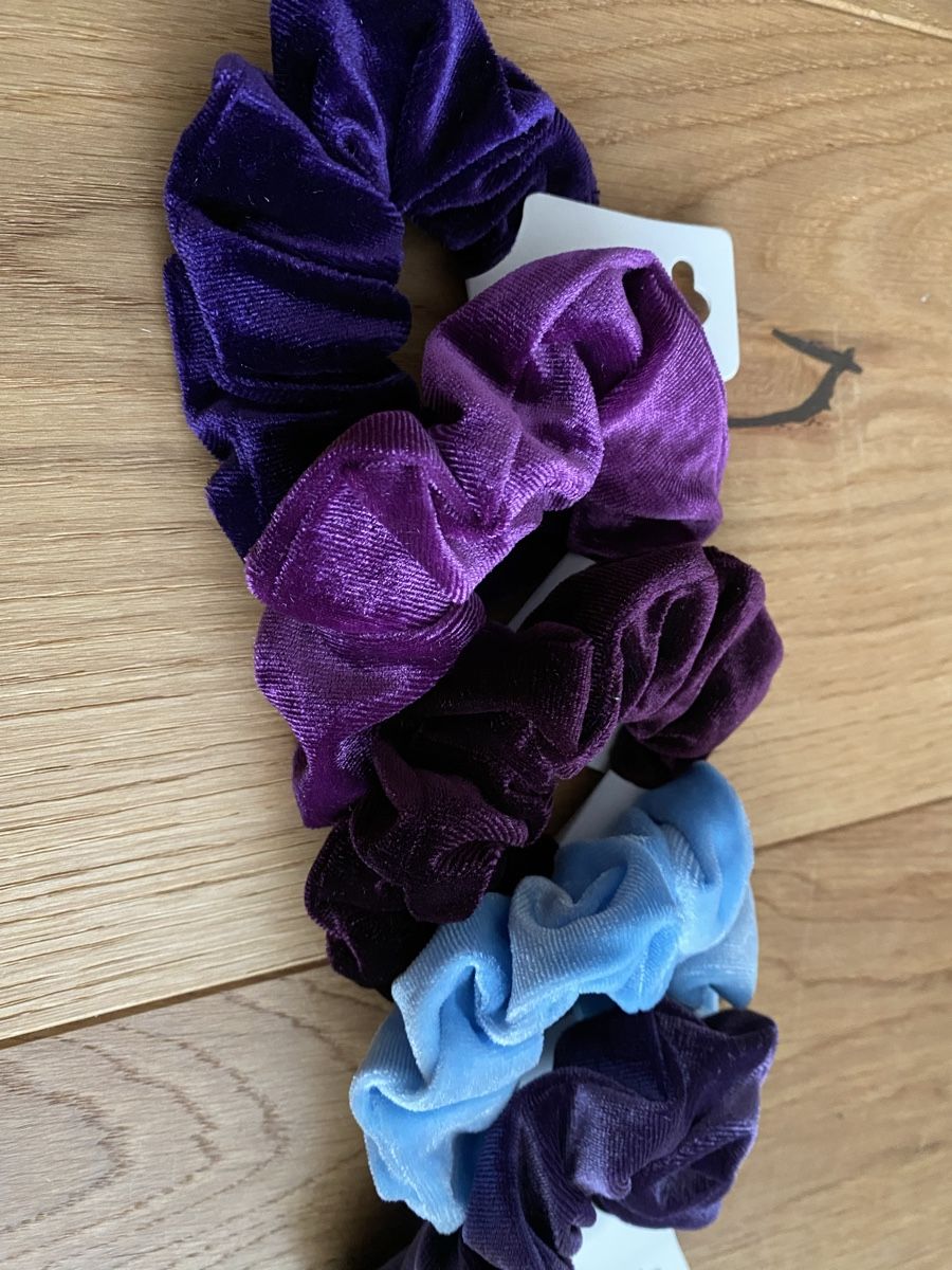 Accessori per capelli: Samt Haargummis Set - Herbstfarben, Neu mit Etikett! – Nuovo e nell'imballaggio originale da Hinwil venduto da crn139 1