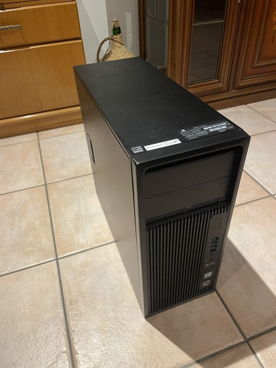 PC: HP Z240 Workstation  – Usato da Bettwil venduto da mar_79gy