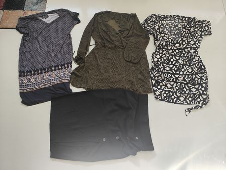 Lot de 25 habits femme Taille 48/50