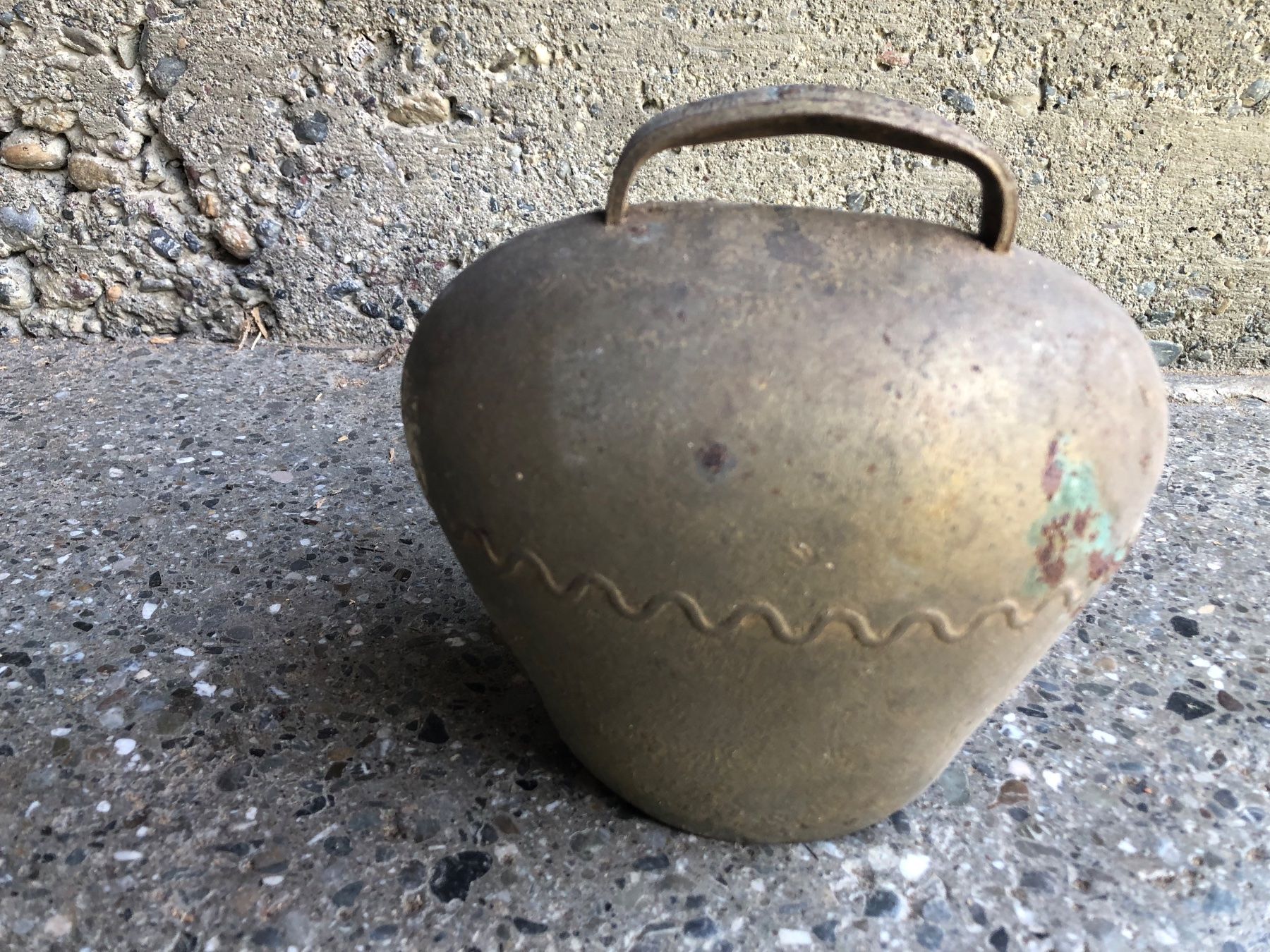Glocken & Treicheln: Rustikale kleine Kuhglocke "Rapperswil" – Gebraucht aus Schübelbach von Dolly990_2 1