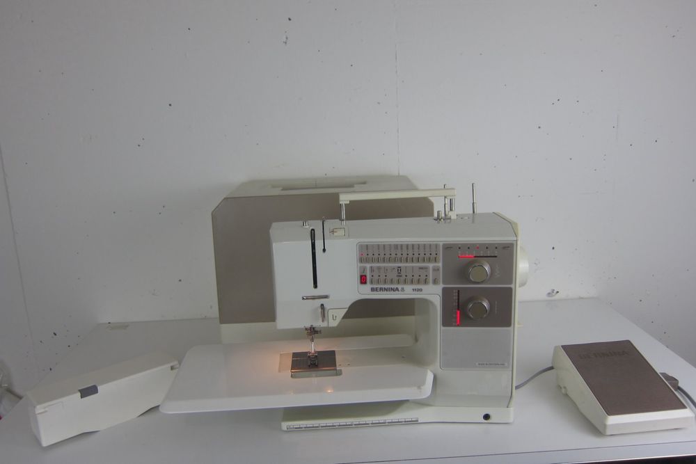 Nähmaschine Bernina 1120 mit Koffer Kaufen auf Ricardo