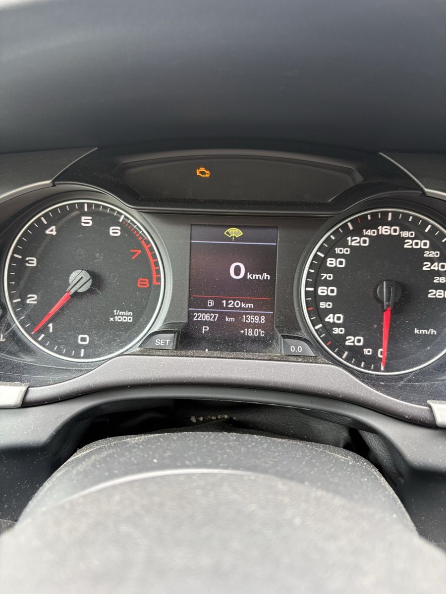 Audi Automobili: Audi A4 B8 – Difettoso da Niederbipp venduto da egg_k2cx 9