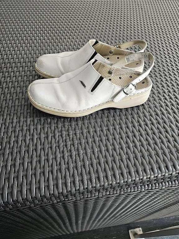 Scarpe da donna: Abeba Berufsschuhe / Pflegeschuhe Gr. 40  weiss – Usato da Zürich venduto da Elena231 3