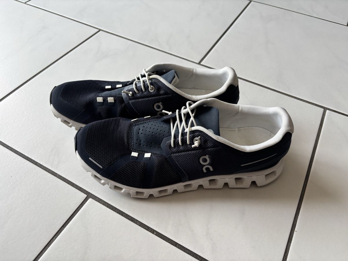 Herrenschuhe: On Cloud Laufschuhe, Herren, Gr. 42,5 – Gebraucht aus Sutz von ber_nwq9