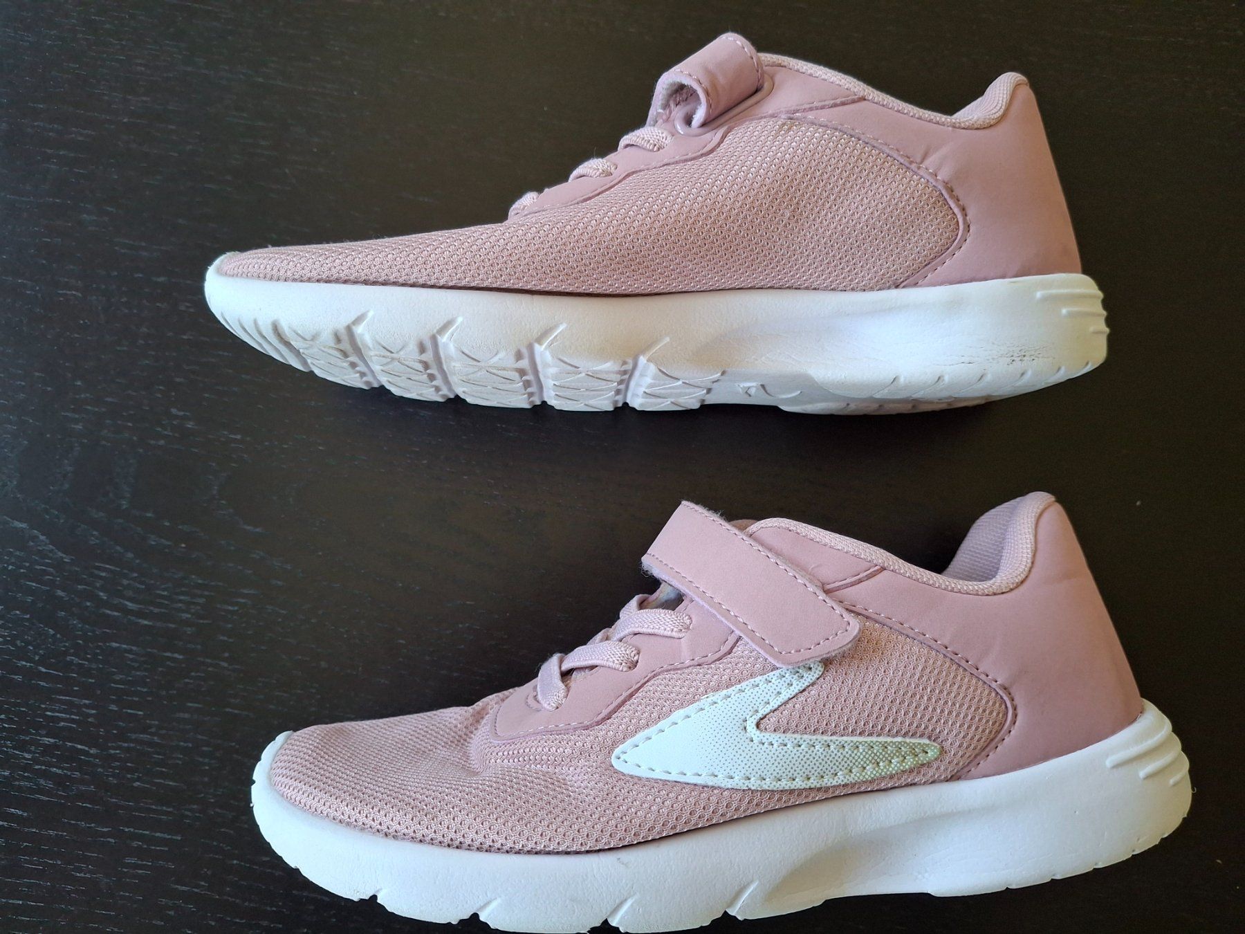 Scarpe per ragazze: Turnschuhe von Garceland Grösse 31 – Usato da Wiesendangen venduto da troawus 1