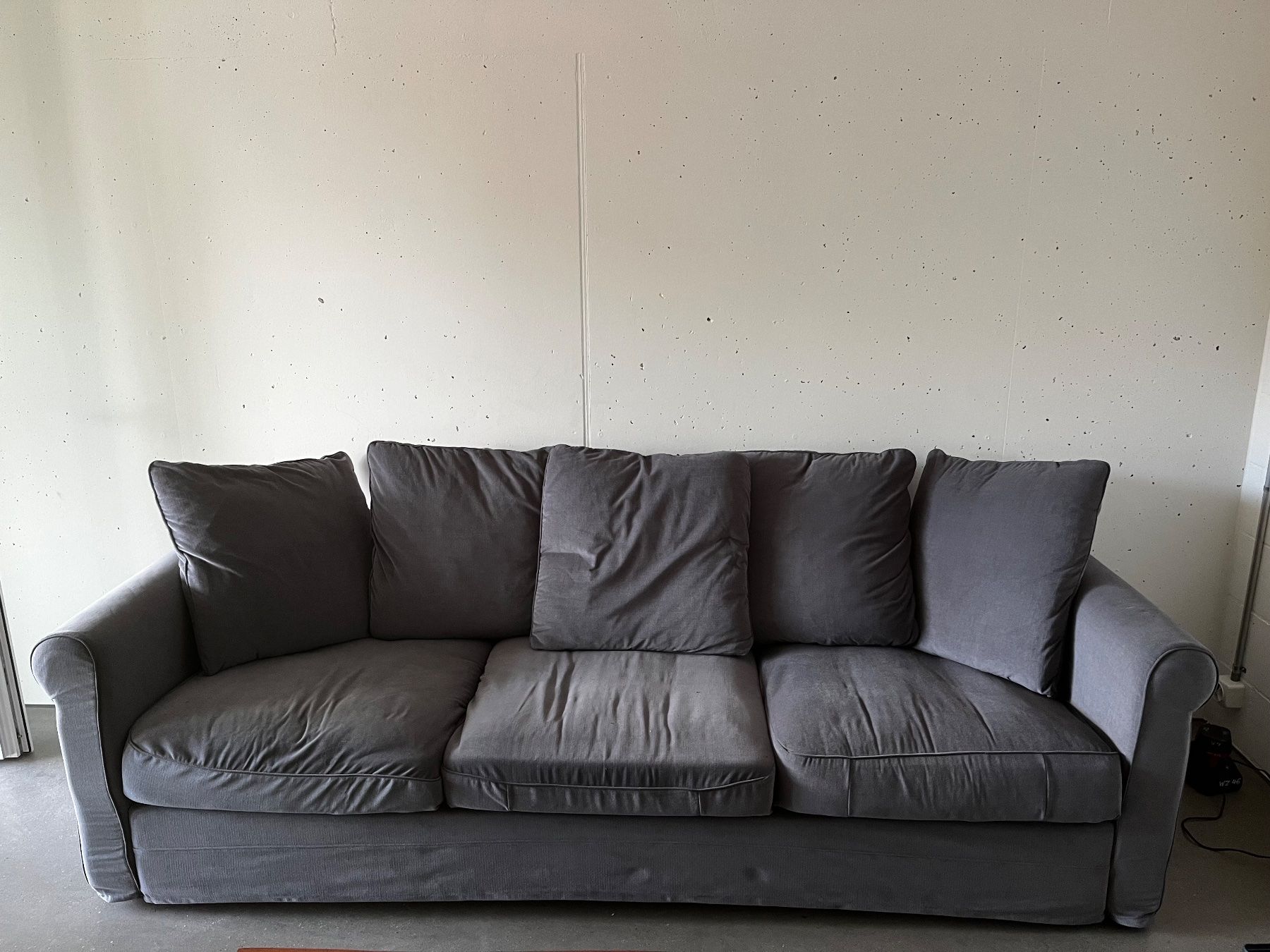 Ikea Sofas: Sofa – Neuf (Voir description) à St. Gallen par Viste