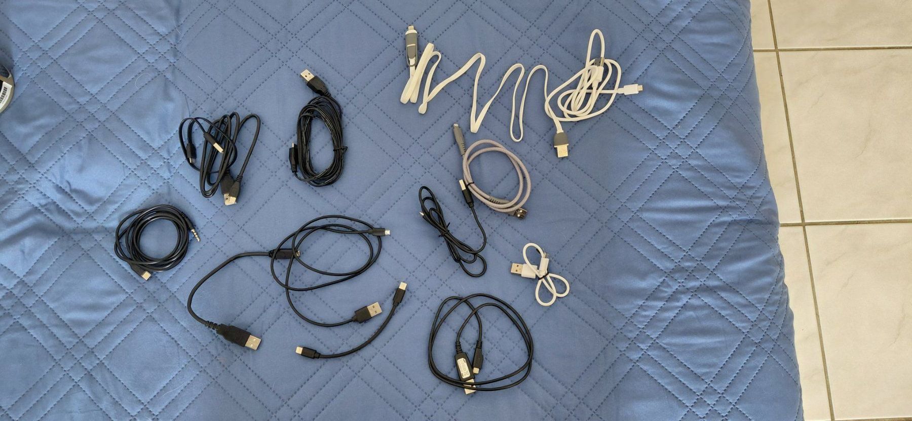 Cavi: USB Kabel – Usato da Schmitten FR venduto da Biker22