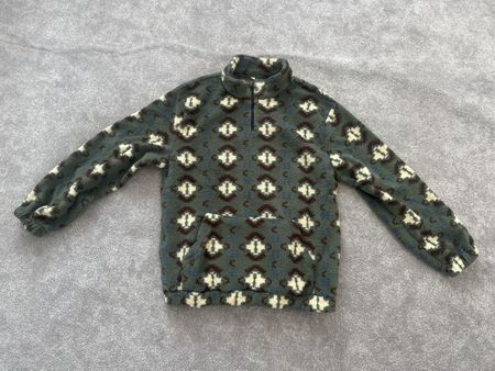 Fleece Pullover mit Muster oliv grün Reissverschluss (GR L)