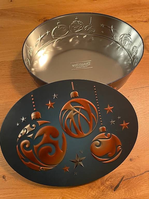 Tutte le decorazioni: Dose Weihnachtskugeln Basler Läckerli / oval – Usato da Zürich venduto da luethicc