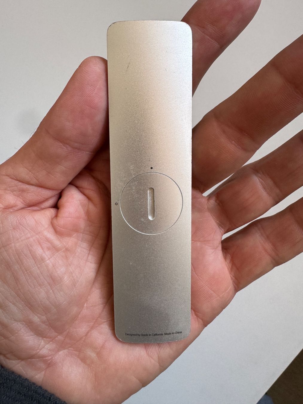 Apple Telecomandi: Télécommande Apple Remote – Usato da Neuchâtel venduto da _Easy_to_Find_ 1