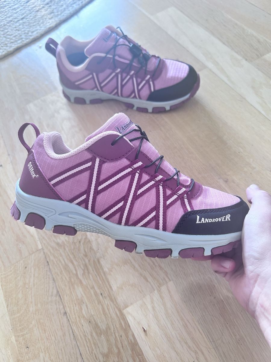 Scarpe per ragazze: Trekking Schuhe/Gr. 35 – Usato da Aarberg venduto da lep_qc92 1