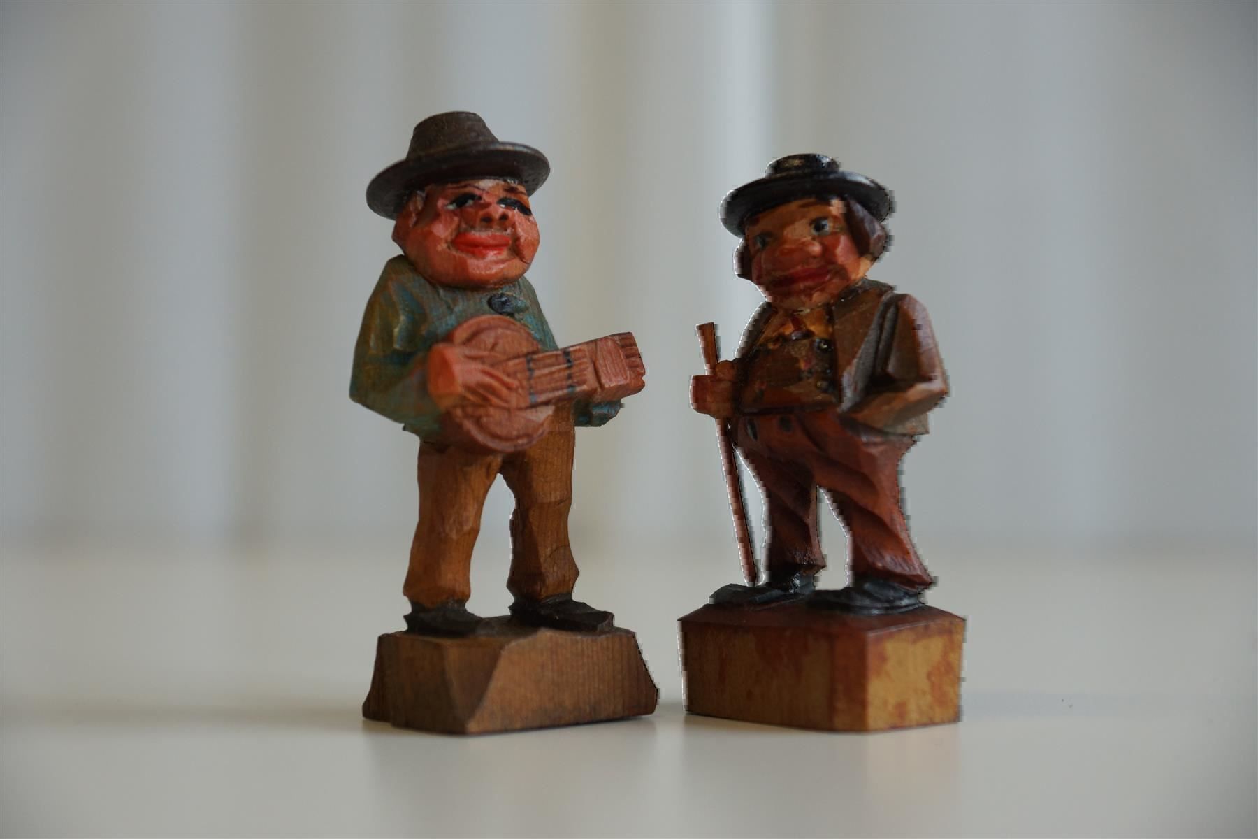 Skulpturen & Statuen: Musiker, geschnitzt – Neu und originalverpackt aus Brienz BE von P.Edelweiss 1