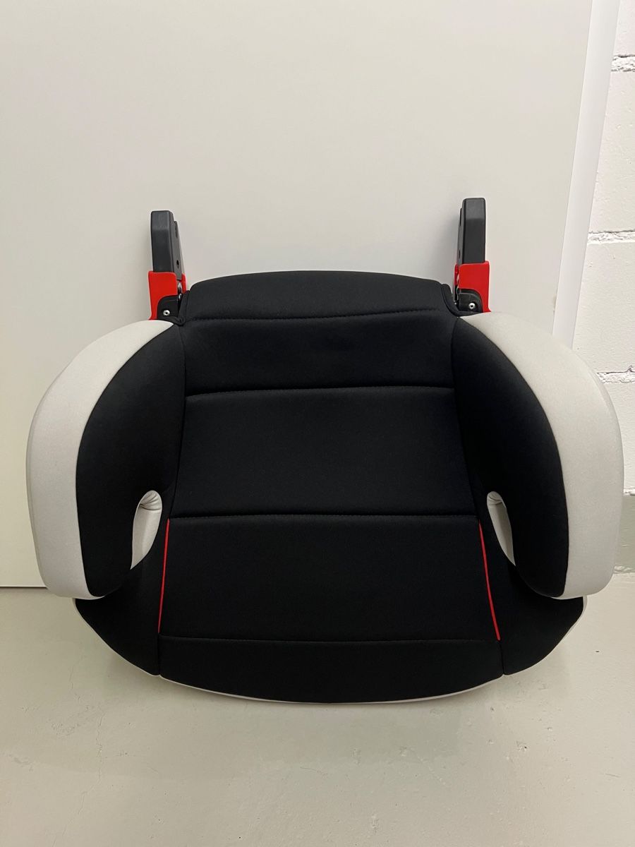 Osann Auto-Kindersitze: Sitzerhöhung Osann Junior Isofix – Gebraucht aus Nassenwil von Diego_Irene 1